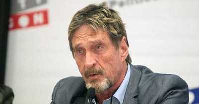 John McAfee fue hallado muerto en su celda horas después de que aprobaran su extradición a EE.UU. - C9N