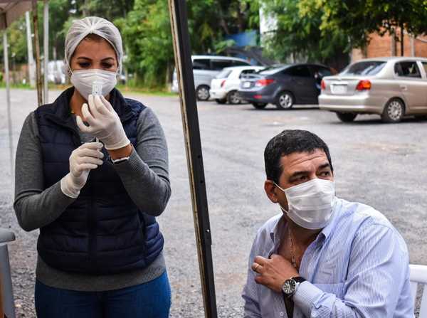 El vicepresidente recibió primera dosis de la vacuna contra el Covid - Megacadena — Últimas Noticias de Paraguay