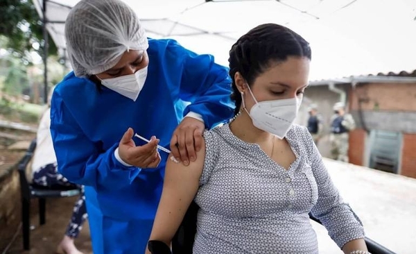 Diario HOY | Replicarán el "Día E" de forma mensual para vacunación exclusiva a embarazadas