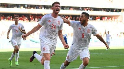 España resurge en Eurocopa tras goleada