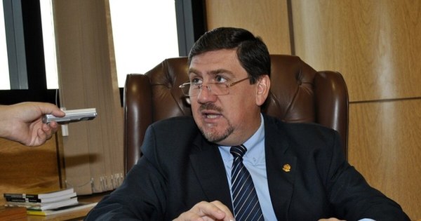 La Nación / Llano califica de “desatinada” propuesta de elevar o crear más impuestos