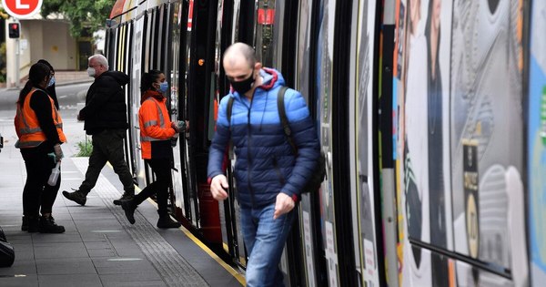 La Nación / Habitantes de Sídney nopueden salir de la ciudad