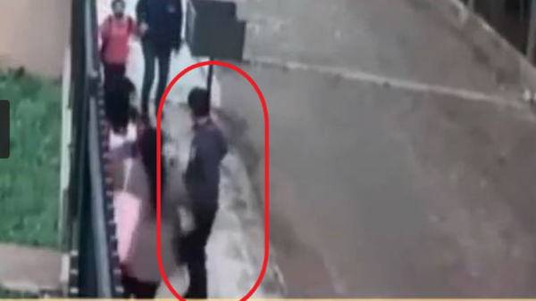 Motochorros asaltaron a mujeres frente a una guardería