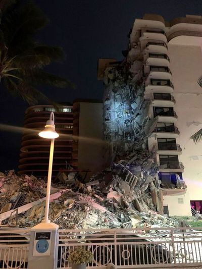 Se derrumbó un edificio residencial en Miami: al menos un muerto y varios heridos