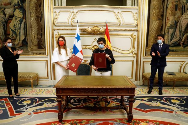Panamá subraya sus buenas relaciones con China, sin conflictos con EEUU - MarketData
