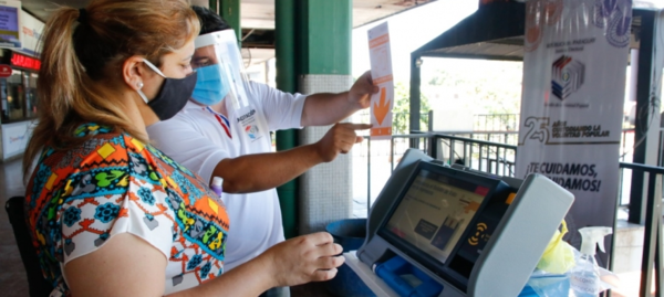 Internas: Varias máquinas de votación “se colgaron”, pero fueron sustituidas