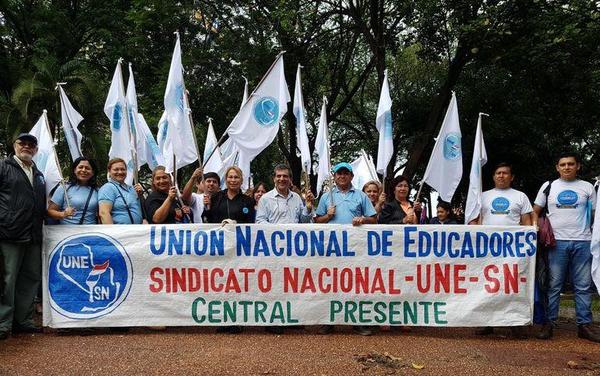 UNE anuncia paro ante posible recorte del presupuesto para el 2022 – Prensa 5