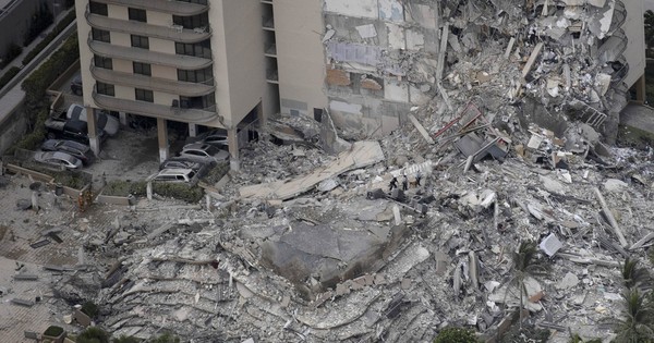 La Nación / Consulado no maneja la identidad de las personas rescatadas tras derrumbe de edificio