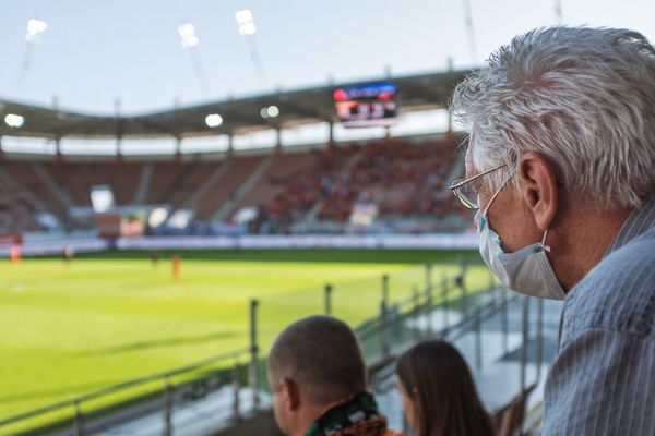 Plantean carné de vacunación para ingreso a eventos y piden USD 20 millones mensuales para cubrir gastos COVID - MarketData