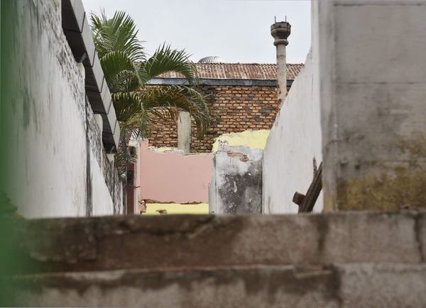 Denuncian demolición irregular en casa patrimonial asuncena - Nacionales - ABC Color