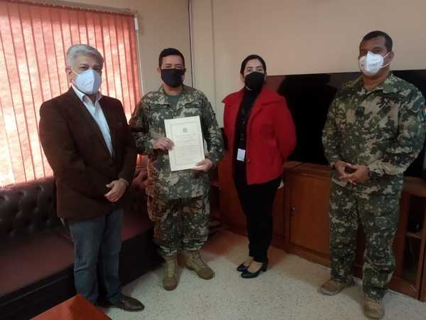 La EBY transfiere inmuebles a distintas instituciones