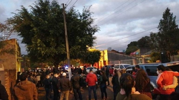 Diario HOY | En medio de supuesto fraude en Villarrica, denuncian a directora del Registro Electoral