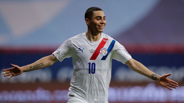 Miguel Almirón, contento por el triunfo, resalta el esfuerzo