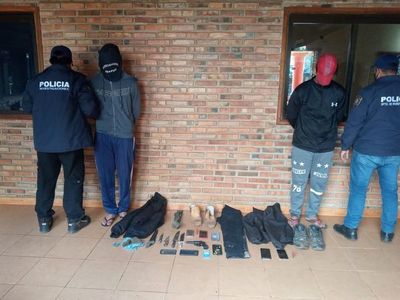 Apresan a dos presuntos asaltantes en Itapúa - Nacionales - ABC Color