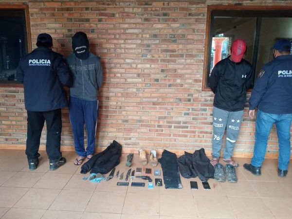 Apresan a dos presuntos asaltantes en Itapúa - Nacionales - ABC Color