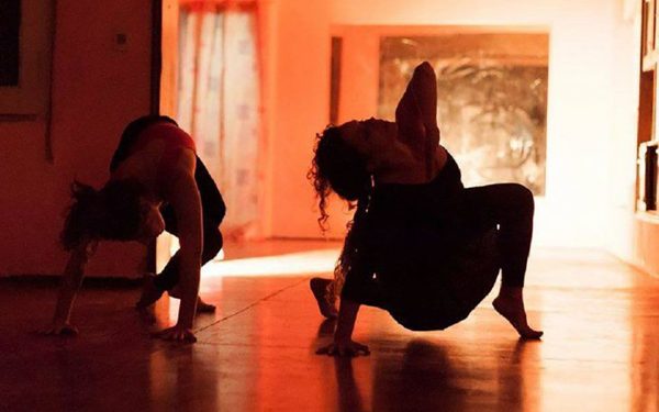 Poesía, música y danza en el casco histórico de Areguá