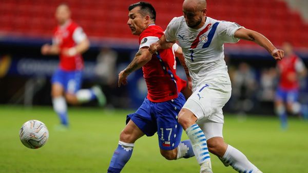 Gary Medel achaca al cansancio la derrota ante Paraguay