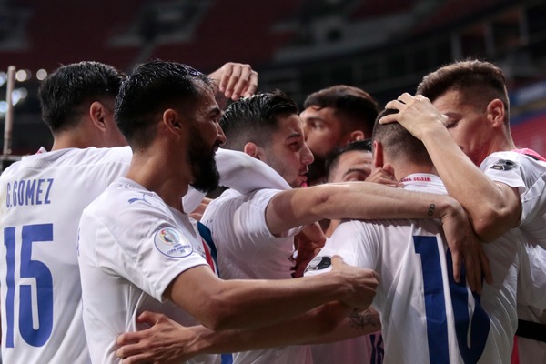 La Selección Paraguaya derrotó a Chile y clasifica a cuartos de final de la Copa América