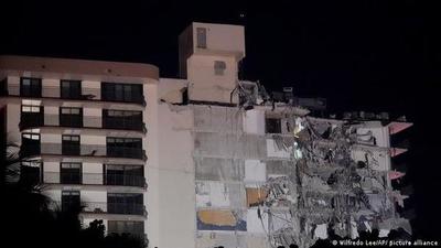 Familias López Moreira y Pettengil llegaron anoche a Miami, según cónsul