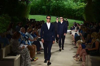 Armani regresa a sus orígenes: elegancia sin esfuerzo - Estilo de vida - ABC Color