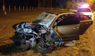 Otro accidente sobre Autopista: Esta vez, a la conductora le salvó el cinturón de seguridad