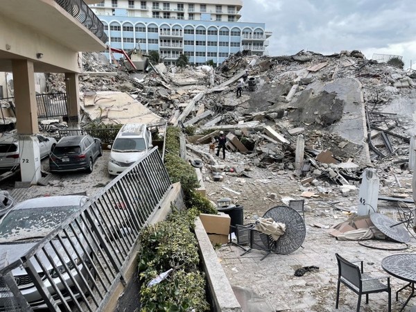 Aumenta a 4 la cifra de fallecidos y 159 desaparecidos tras el derrumbe en Miami | Ñanduti