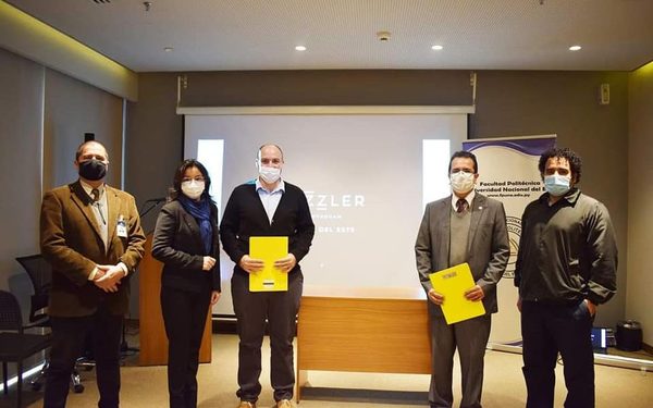 Politécnica de la UNE firma convenio con renombrada cadena de hotel