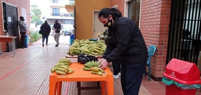 Quejas por entrega parcelada de merienda escolar - ABC en el Este - ABC Color