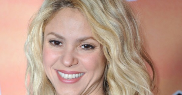 Shakira culpa a su suegra del “peor look” de su vida: “No vuelvo a seguir tus consejos estéticos” - SNT