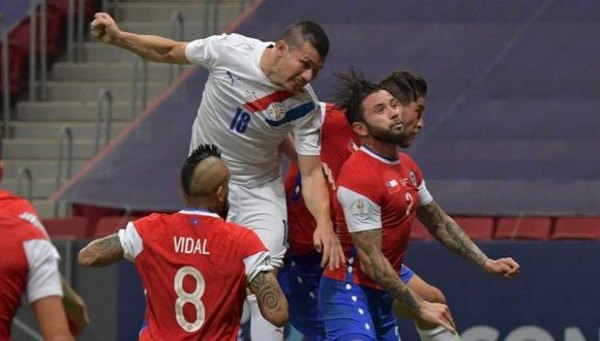 Paraguay hizo un gol de cabeza en partido oficial luego de 1.554 días