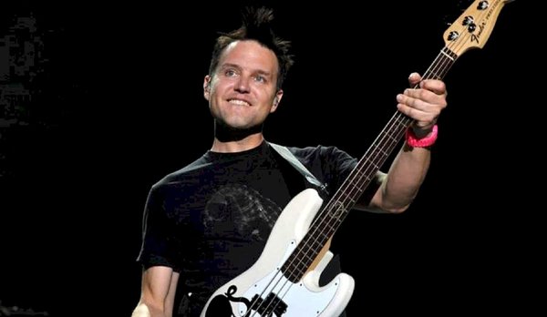 ¡Lo superará! Mark Hoppus de la banda estadounidense Blink-182 anunció que tiene cáncer