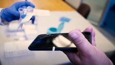 Diario HOY | Test PCR al celular, el original método chileno para detectar casos de COVID-19