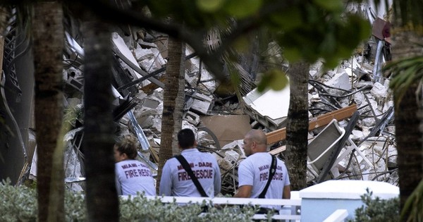La Nación / Excónsul en Miami dice que el derrumbe fue por una negligencia