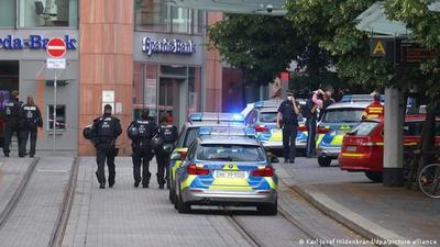 Tres muertos y varios heridos en ataque con cuchillo en Würzburg
