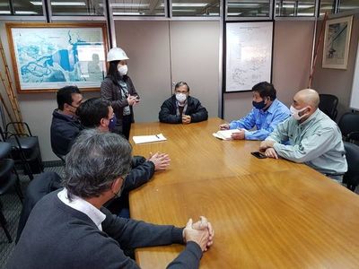 Llegaron los técnicos japoneses que adecuarán la segunda línea paraguaya de transmisión desde Yacyretá - Nacionales - ABC Color