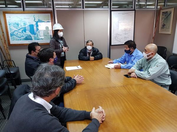 Llegaron los técnicos japoneses que adecuarán la segunda línea paraguaya de transmisión desde Yacyretá - Nacionales - ABC Color