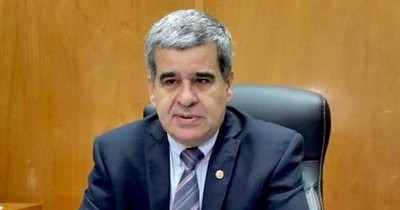 La Nación / Por denunciar mal uso de fondos remueven a Halley