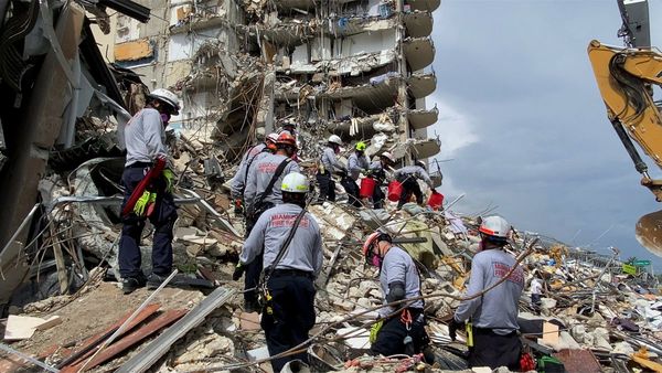 Paraguayos siguen sin aparecer tras derrumbe de edificio en Miami
