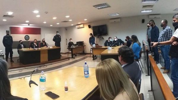 Altas penas a implicados en el crimen de colono y nieto