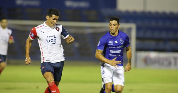 La Nación / Cáceres jugará en Guaraní