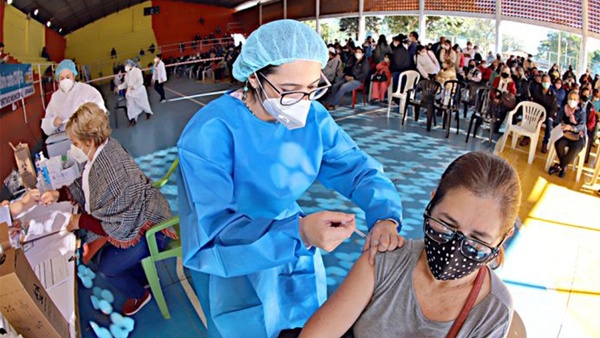 MÁS DE 645.000 PERSONAS YA FUERON INMUNIZADAS CONTRA EL CORONAVIRUS