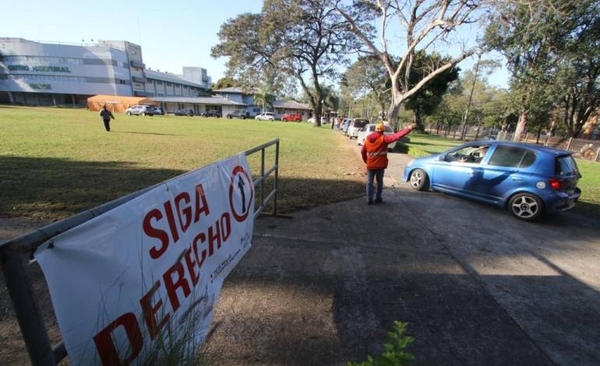 Diario HOY | Convocan a pendientes de vacunación en franja de 52