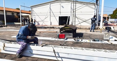 La Nación / Se inició construcción del tercer pabellón de contingencia en el Hospital General de Villa Elisa