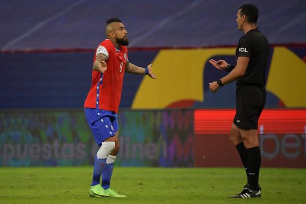 Chile solicita la suspensión de Wilmar Roldán y su equipo - Fútbol Internacional - ABC Color