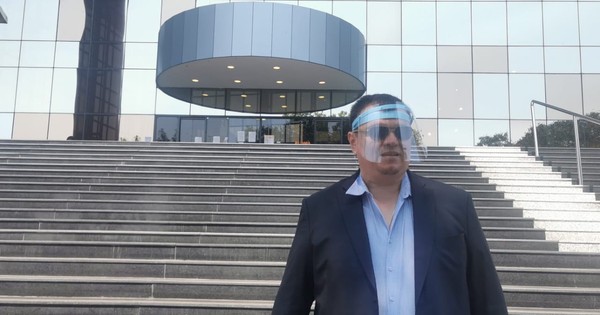 La Nación / Sala Constitucional analizará si Dionisio Amarilla debe volver al Congreso