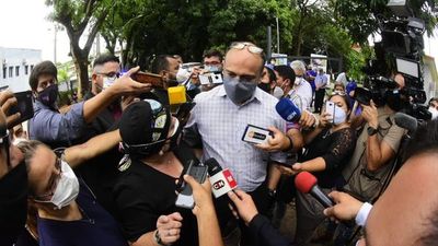 Ex viceministro de Salud Julio Rolón asume como director en el Incan