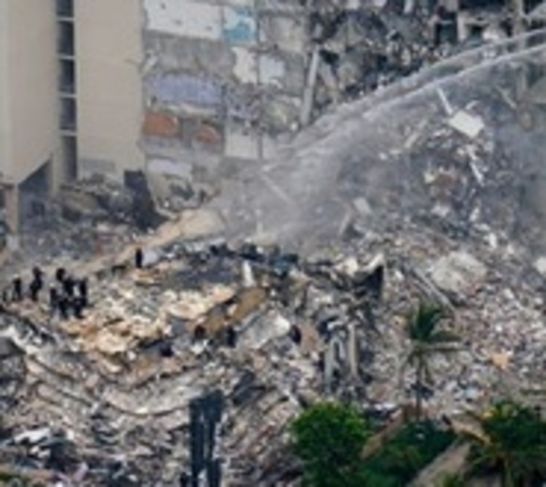 Ascienden a 5 los fallecidos por colapso de edificio en Miami - Paraguay.com