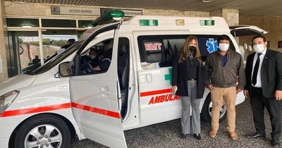 La Nación / Donan ambulancia por evasión fiscal