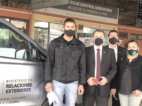 Crónica / Toman ADN a hermano de Lady, la chica desaparecida