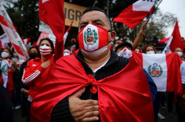 Castillo y Fujimori alimentan división en Perú entre el “fraude” y el “golpe” - Mundo - ABC Color